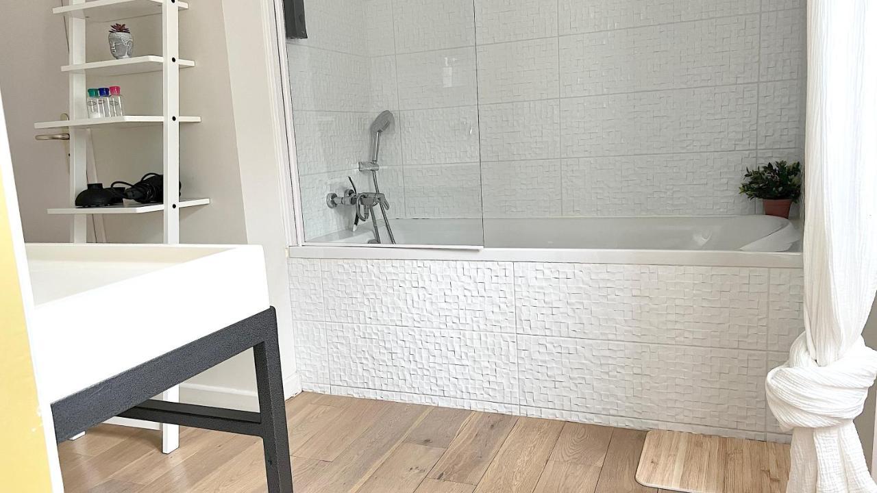 Chambre Cremant - Maison Bossoreil อองเชร์ ภายนอก รูปภาพ